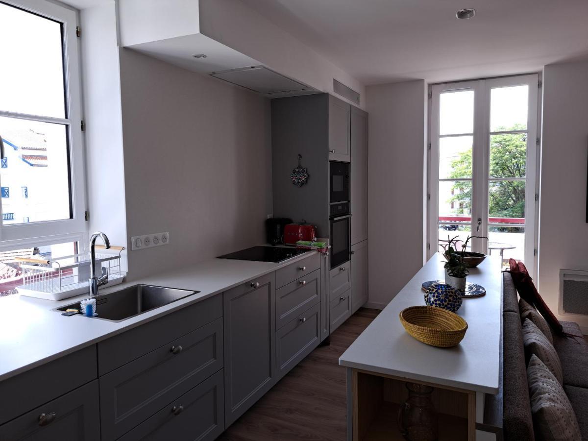 Superbe Appartement T3 Au Centre Plage .Parking Hendaye Kültér fotó
