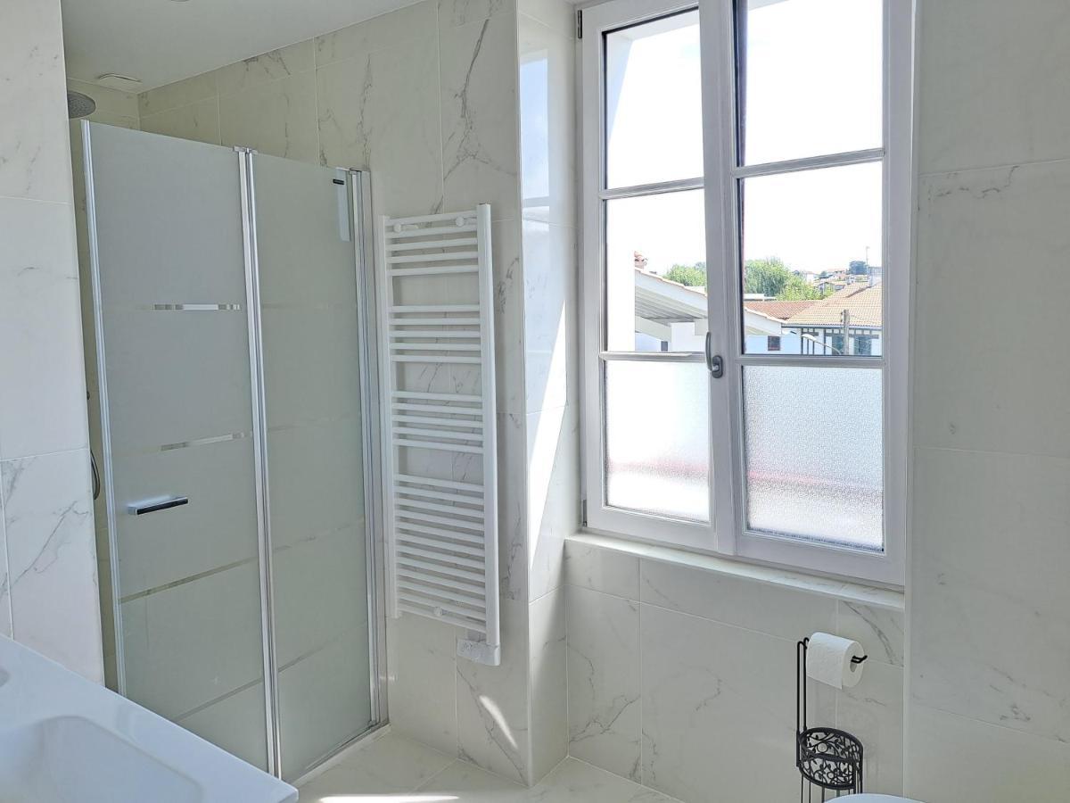 Superbe Appartement T3 Au Centre Plage .Parking Hendaye Kültér fotó